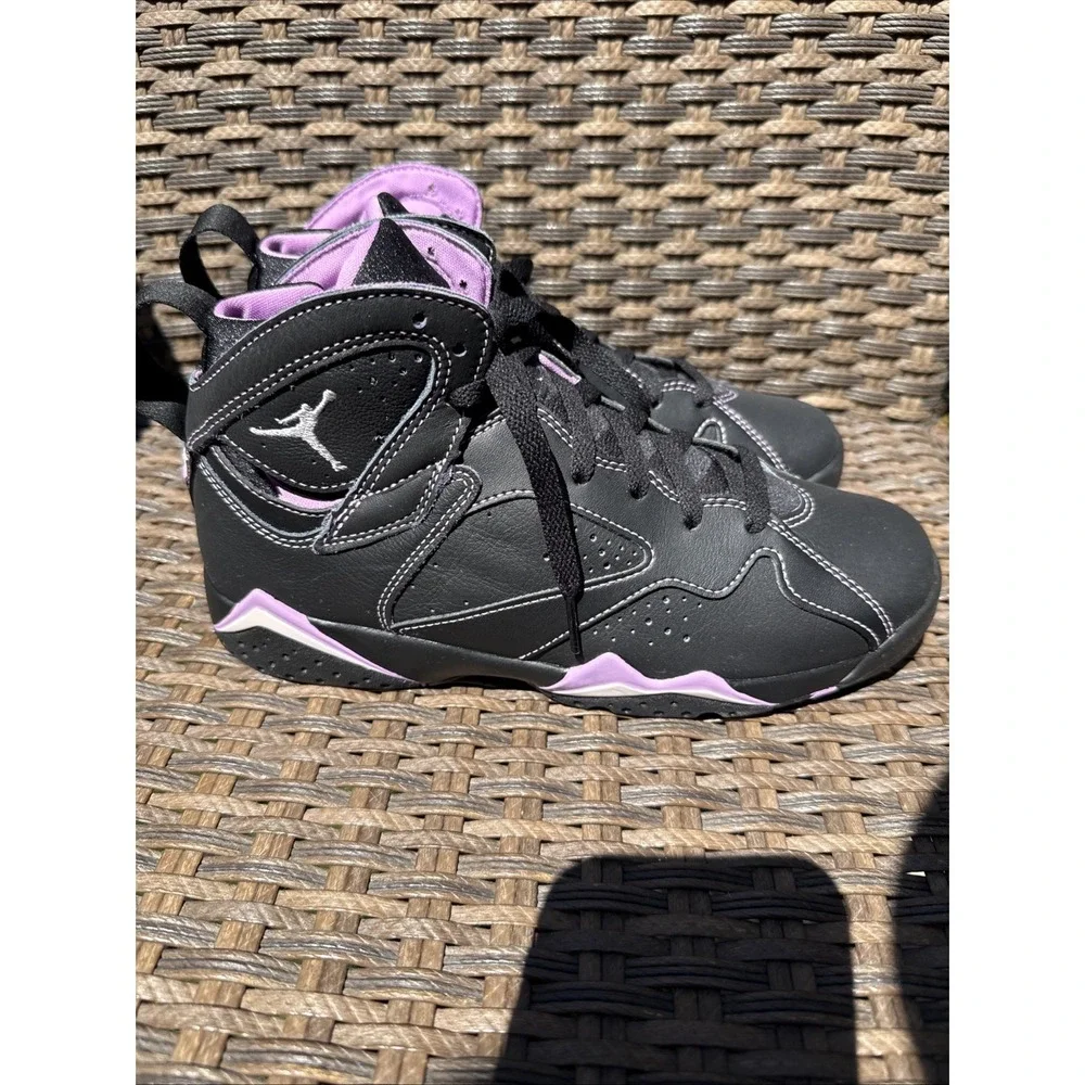 Nike Air Jordan 7 Retro (GS) Sneakers Black Jerlo Grape Boys Sz. 6.5. NO BOX!